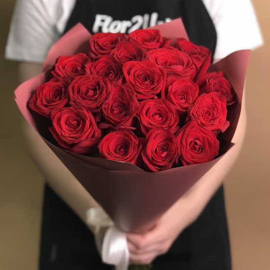 Розы Букет из 19 красных роз (60 см)