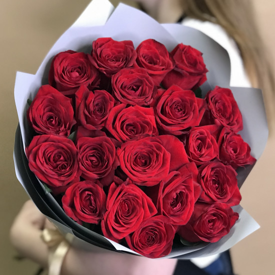 Розы Букет из 21 красной розы (60 см)